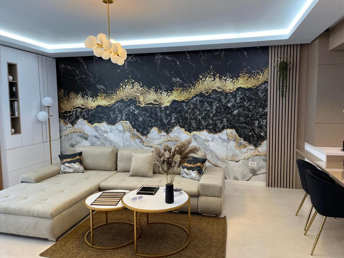 Sas 2 Luxury Apartments 마마이아 외부 사진