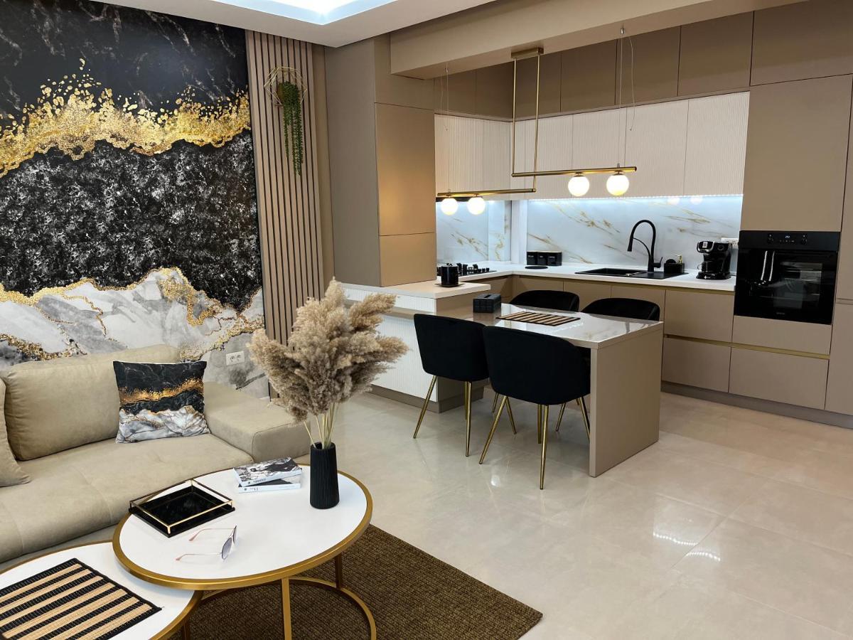 Sas 2 Luxury Apartments 마마이아 외부 사진