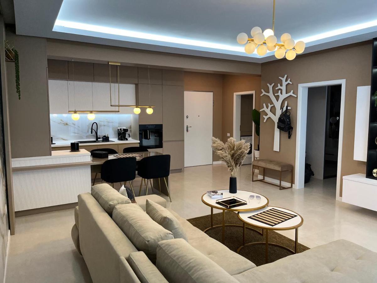 Sas 2 Luxury Apartments 마마이아 외부 사진
