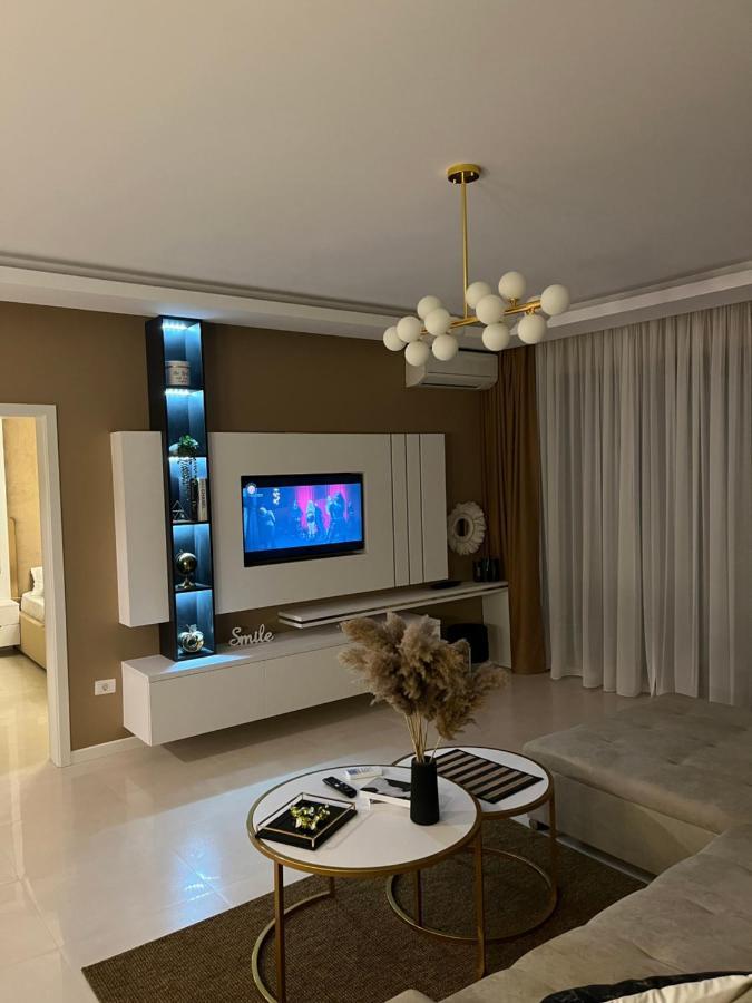 Sas 2 Luxury Apartments 마마이아 외부 사진