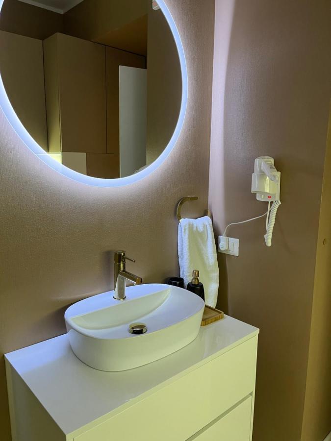 Sas 2 Luxury Apartments 마마이아 외부 사진