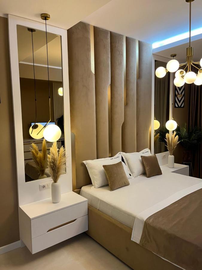Sas 2 Luxury Apartments 마마이아 외부 사진