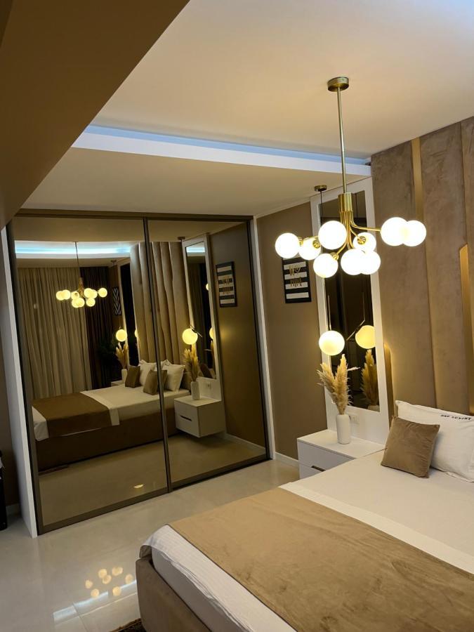 Sas 2 Luxury Apartments 마마이아 외부 사진