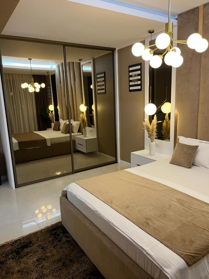 Sas 2 Luxury Apartments 마마이아 외부 사진