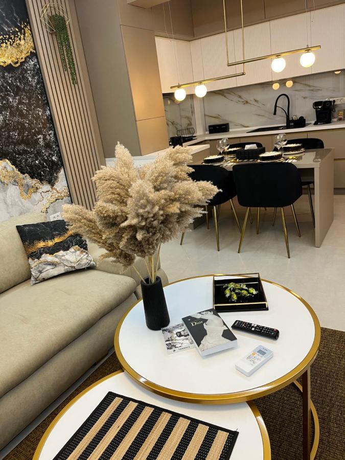 Sas 2 Luxury Apartments 마마이아 외부 사진