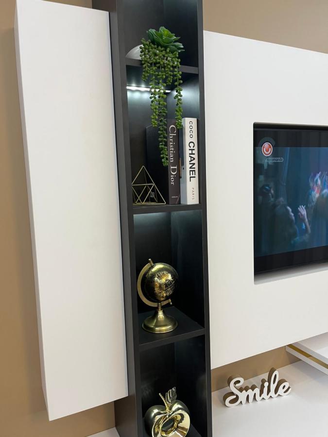 Sas 2 Luxury Apartments 마마이아 외부 사진